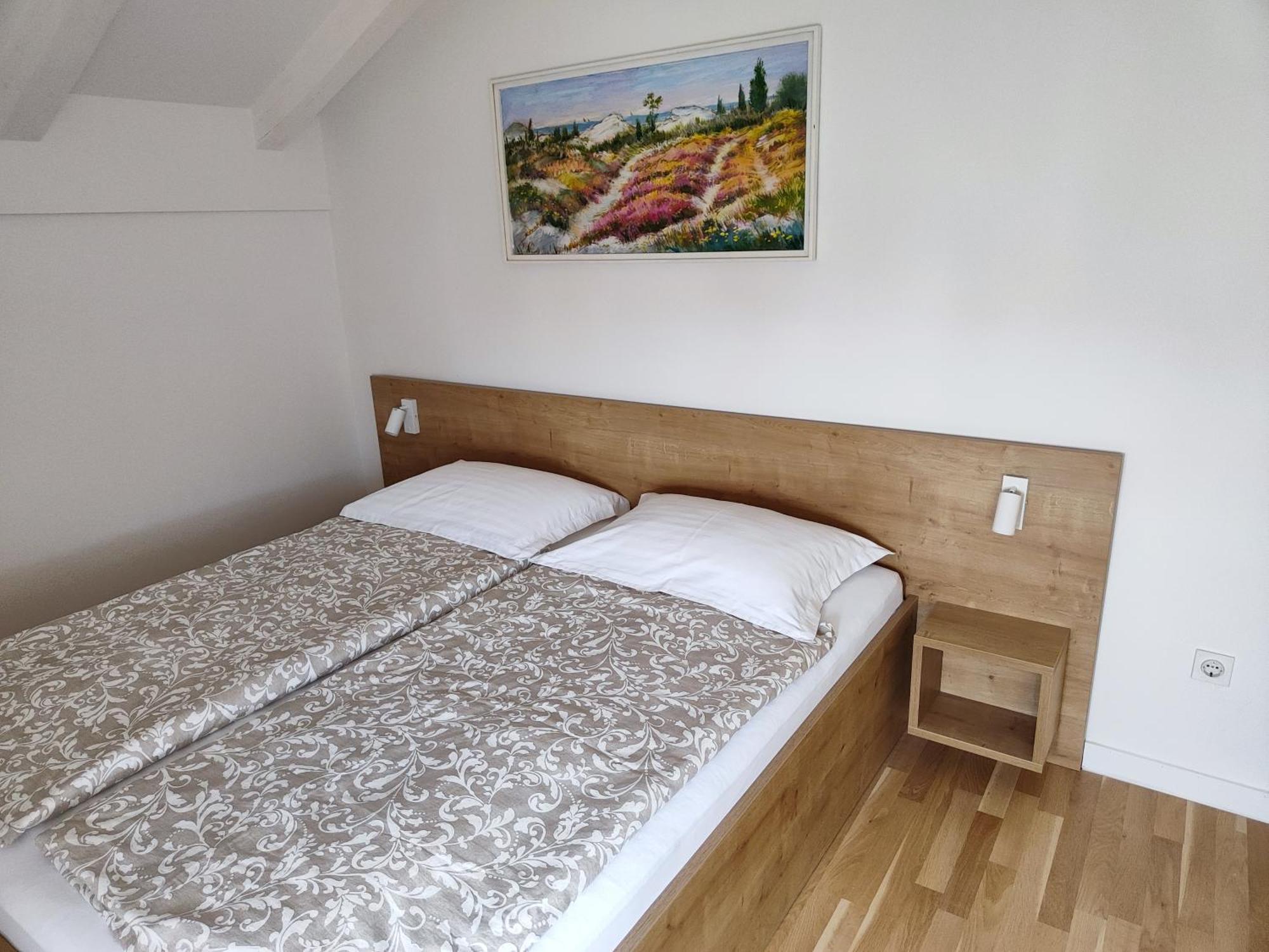 Apartmani Seka 沃迪切 外观 照片