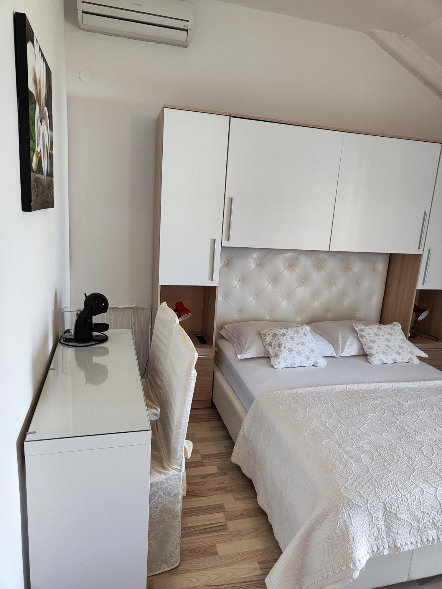 Apartmani Seka 沃迪切 外观 照片